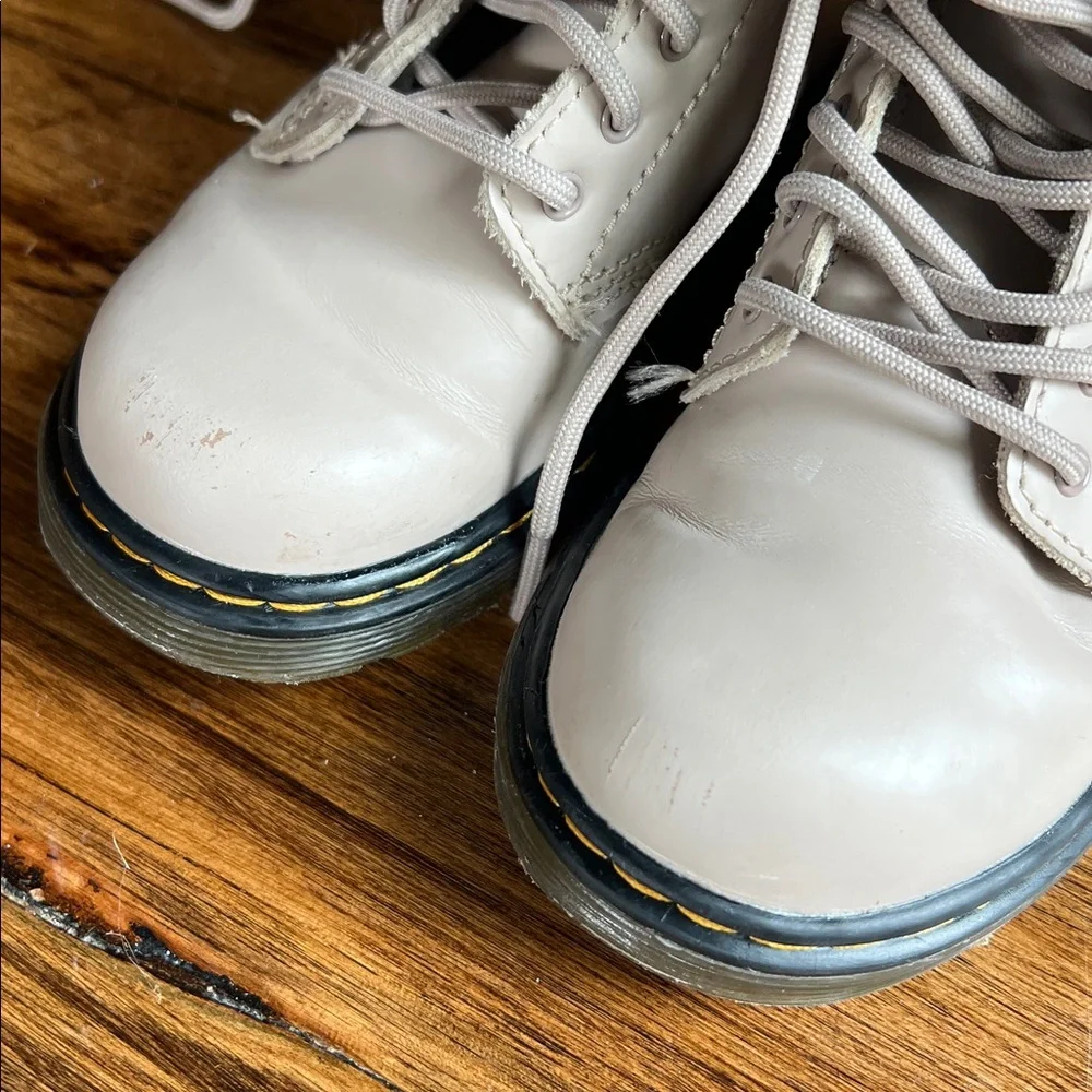 Dr. Martens Toddler 10 Beige Blush Zip Up Lace Up Boots Excellent Condition